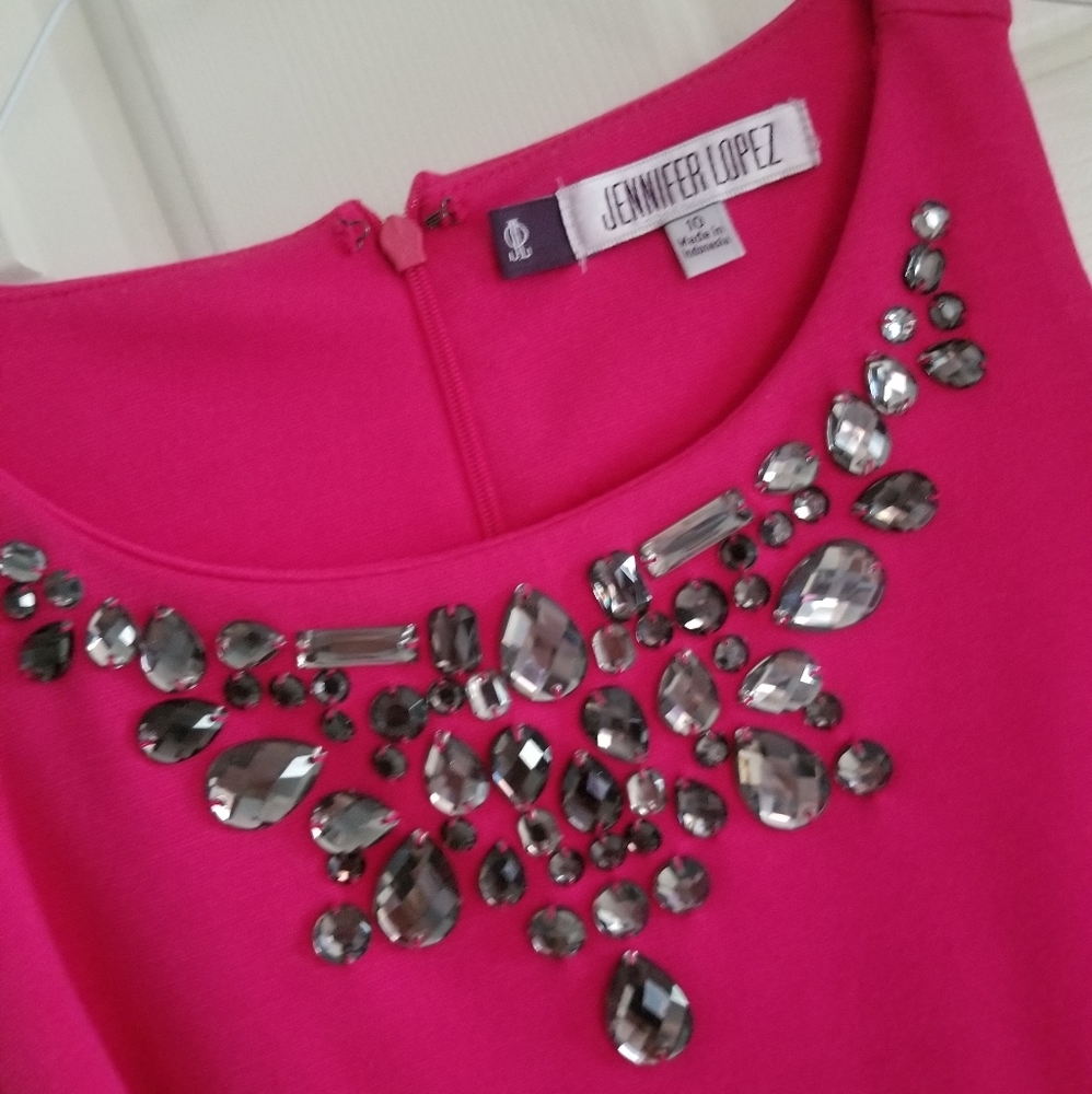 Dress - Picture 2 of 4